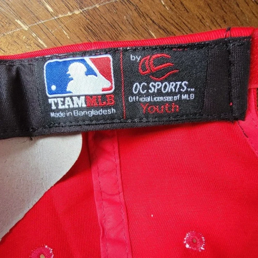 OC‎ Sports Cincinnati Reds YOUTH Adjustable Strapback Hat Baseball Cap Red NWOT